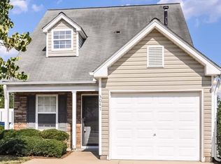 3047 Bracey Pl, Raleigh, NC 27610