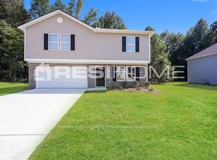 1024 Bluecoat Cir, Hampton, GA 30228