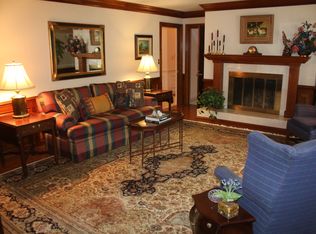 306 Deerglade Rd, Winston Salem, NC 27104