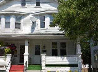 13 Spruce St, Pine Grove, PA 17963