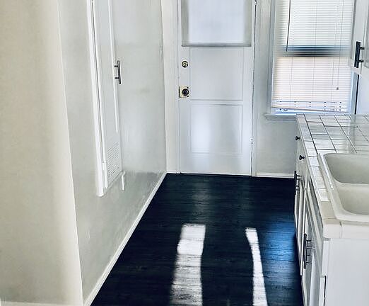 2nd image of 7216 S St Andrews Pl