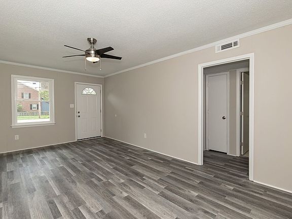 5th image of 106 Warren St W #36871A432
