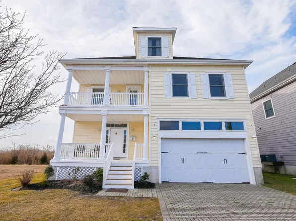 2070 W Riverside Dr, Atlantic City, NJ 08401