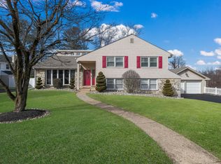 1913 Shady Ln, Oreland, PA 19075