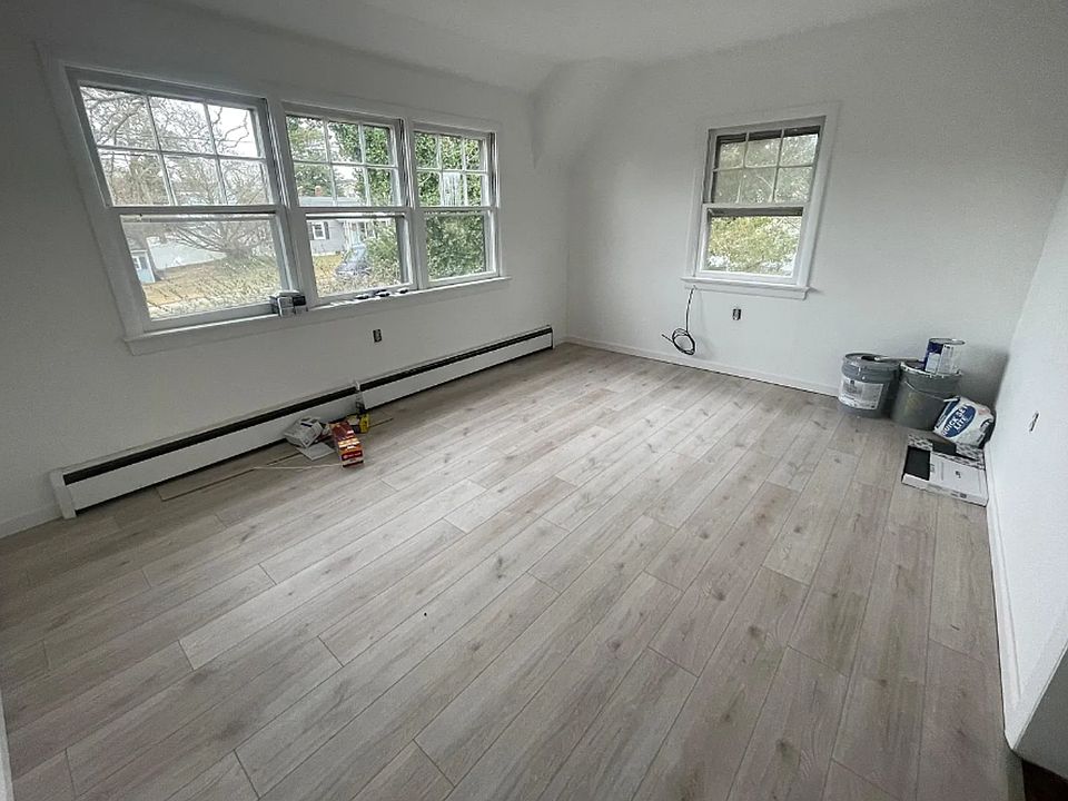 2nd image of 27 E Pierson Ave #2