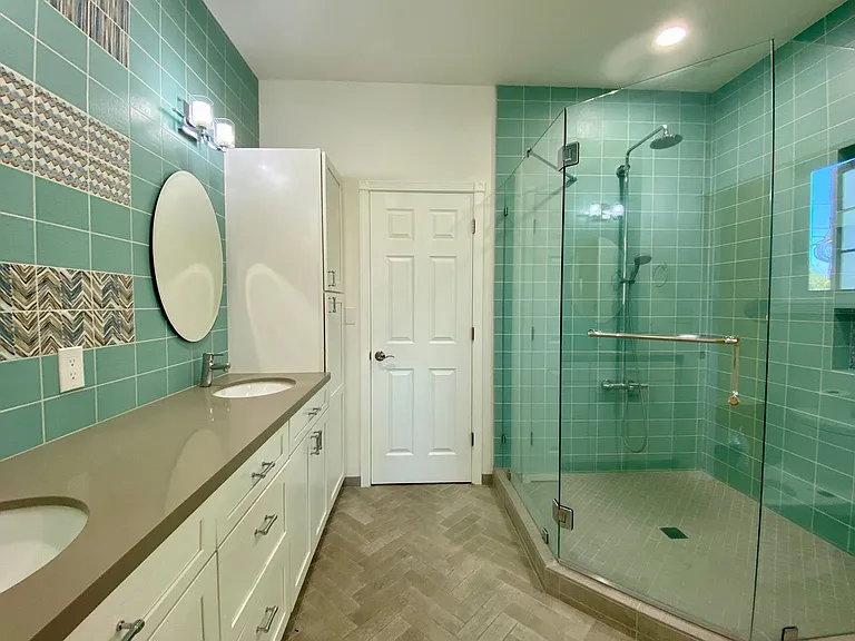 659 Robin Dr — Photo 9