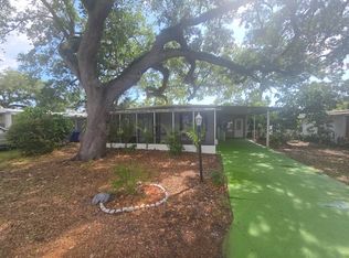 555 4th St #16, Vero Beach, FL 32962