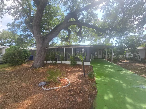 555 4th St #16, Vero Beach, FL 32962