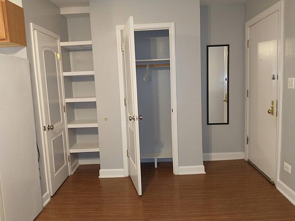 4th image of 1528 W Pratt Blvd