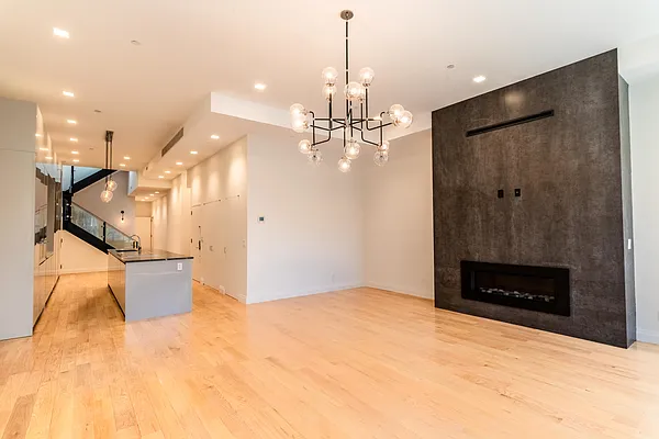 Rented by BARNES New York | media 4