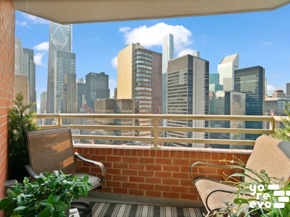 236 East 47th Street image 9 of 11