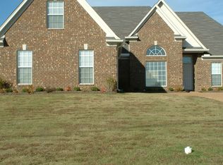 170 Brookwood Cir, Oakland, TN 38060