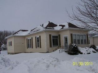 302 Palo Alto St, Whittemore, IA 50598