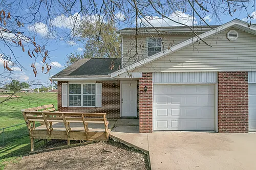 325 S Summit Dr #A Photo 1