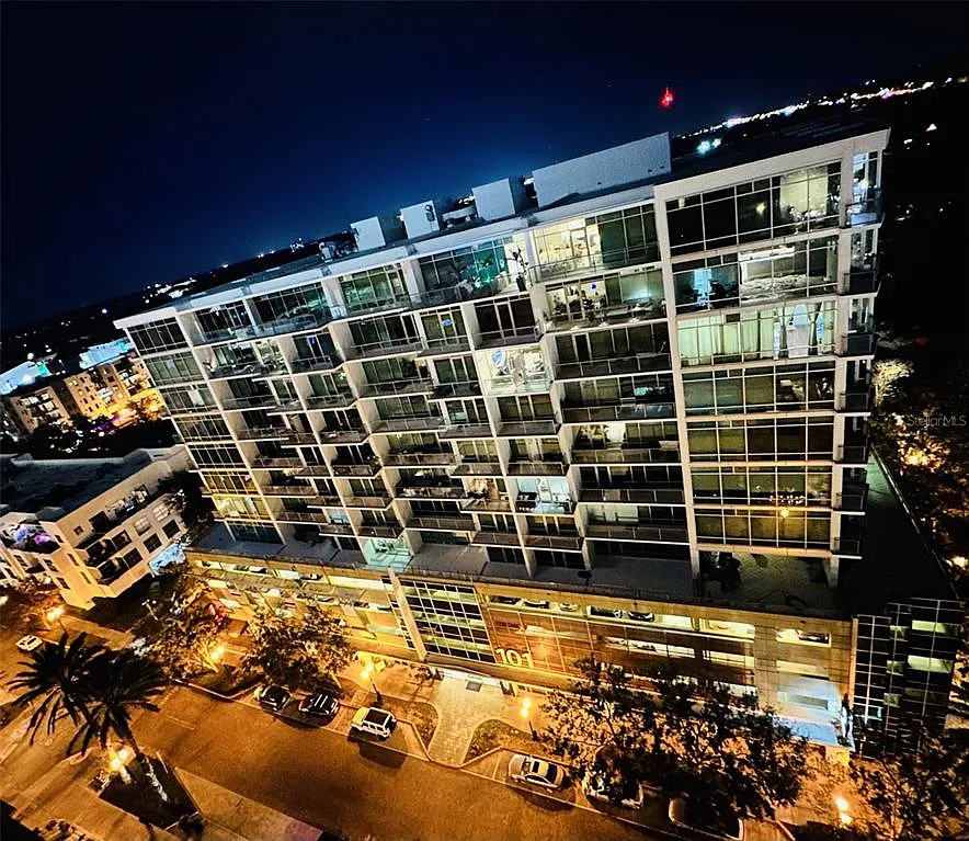 1 bed, 1.0 bath, 644 sqft, $1,720 — Photo 1
