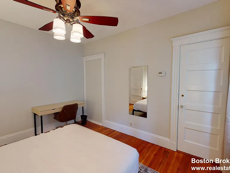 30 Roseclair St #1 — Photo 4