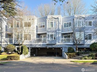 210 10th St APT 4, Kirkland, WA