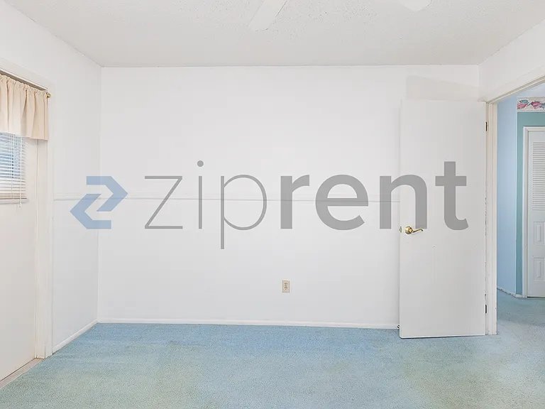 4612 Miranda Cir — Photo 8