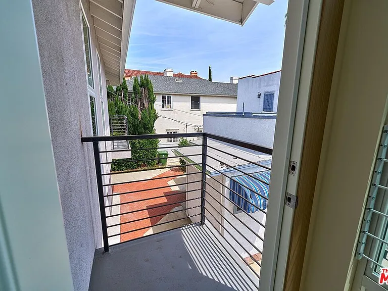 823 Lorraine Blvd — Photo 22