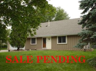 8249 Foothill Rd S, Cottage Grove, MN 55016