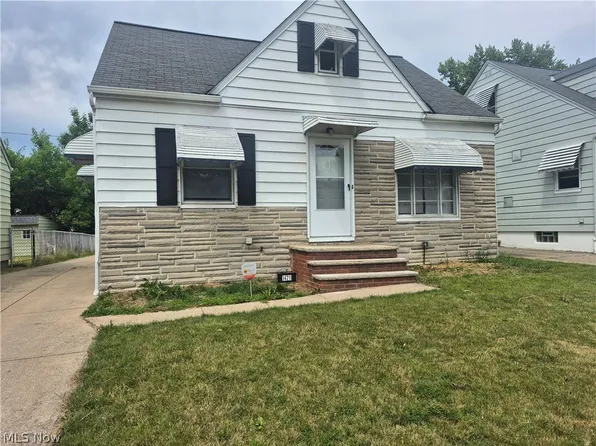 14211 Tabor Ave, Maple Heights, OH 44137