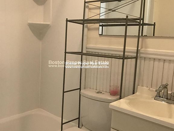 323 Beacon St. #4 Boston - Back Bay Unit Photo 6
