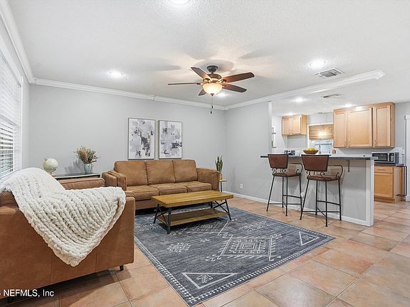 5th image of 315 19TH Street N