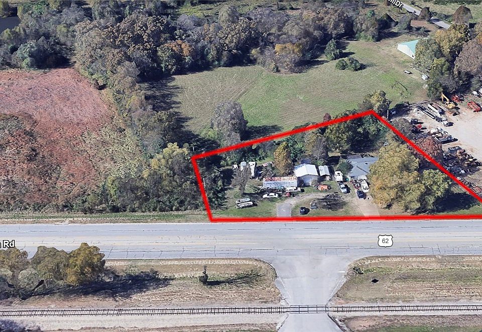 1st image of 4006 NE Hudson Rd