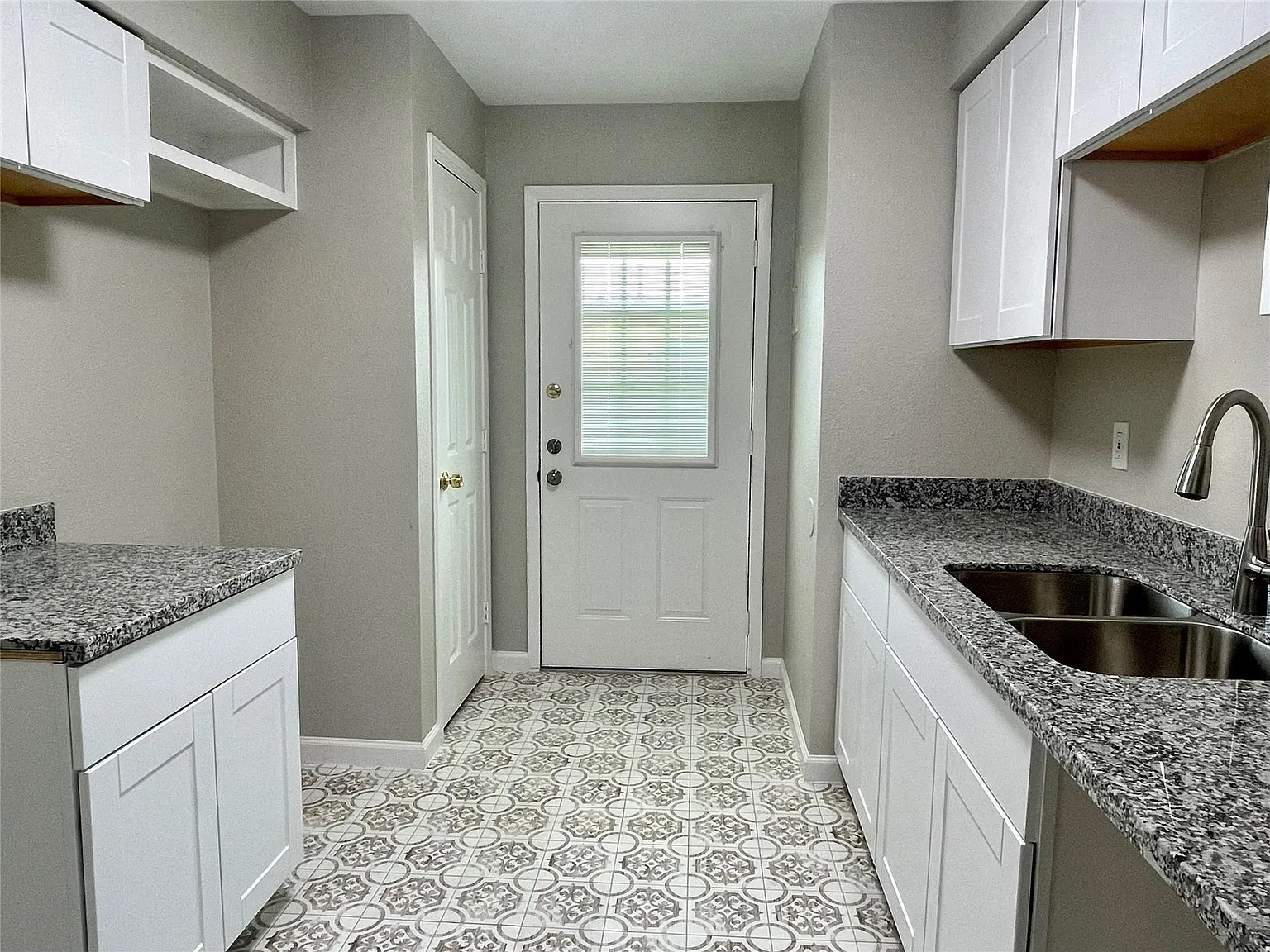 1 bed, 1.0 bath, 635 sqft, $895 — Photo 4