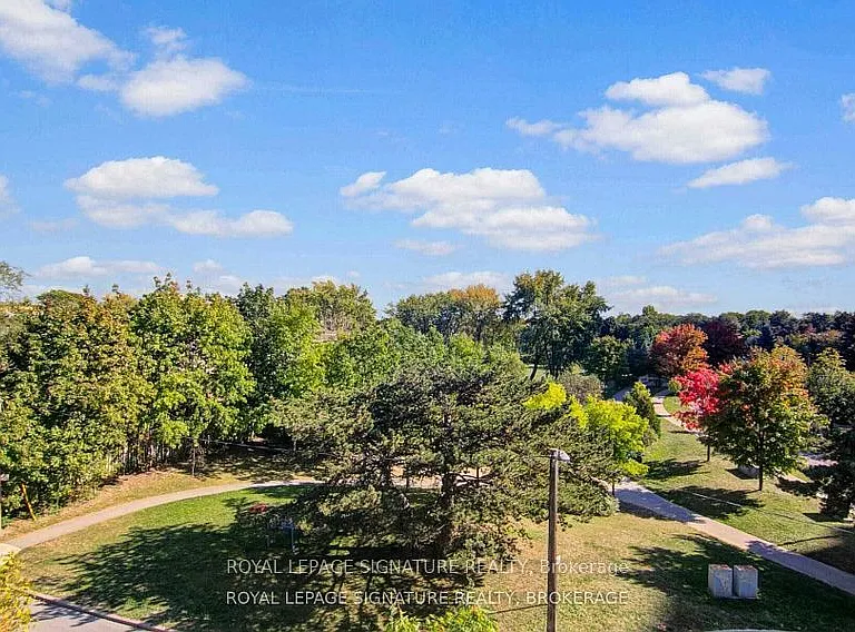 15 Rean Dr #405 — Photo 28