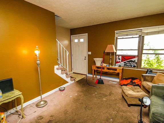 3rd image of 3826 Queen Anne Pl #B7