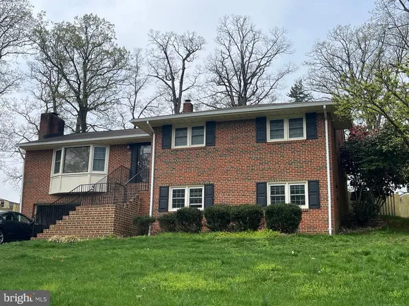 5908 Bush Hill Dr, Alexandria, VA 22310