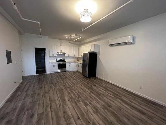 4th image of 102 North St #3