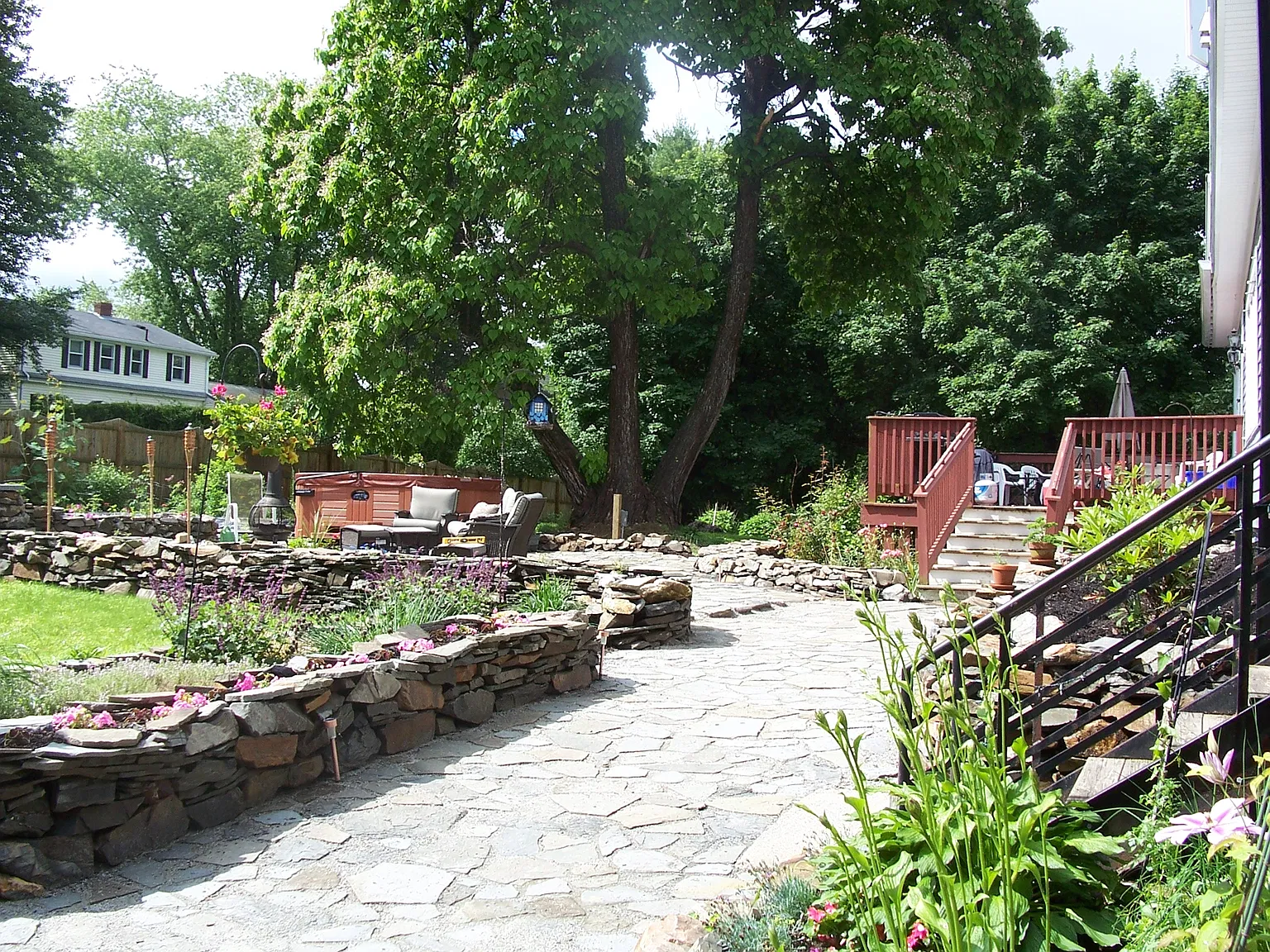3 bed, 2.5 bath, 3300 sqft, $3,500 — Photo 3