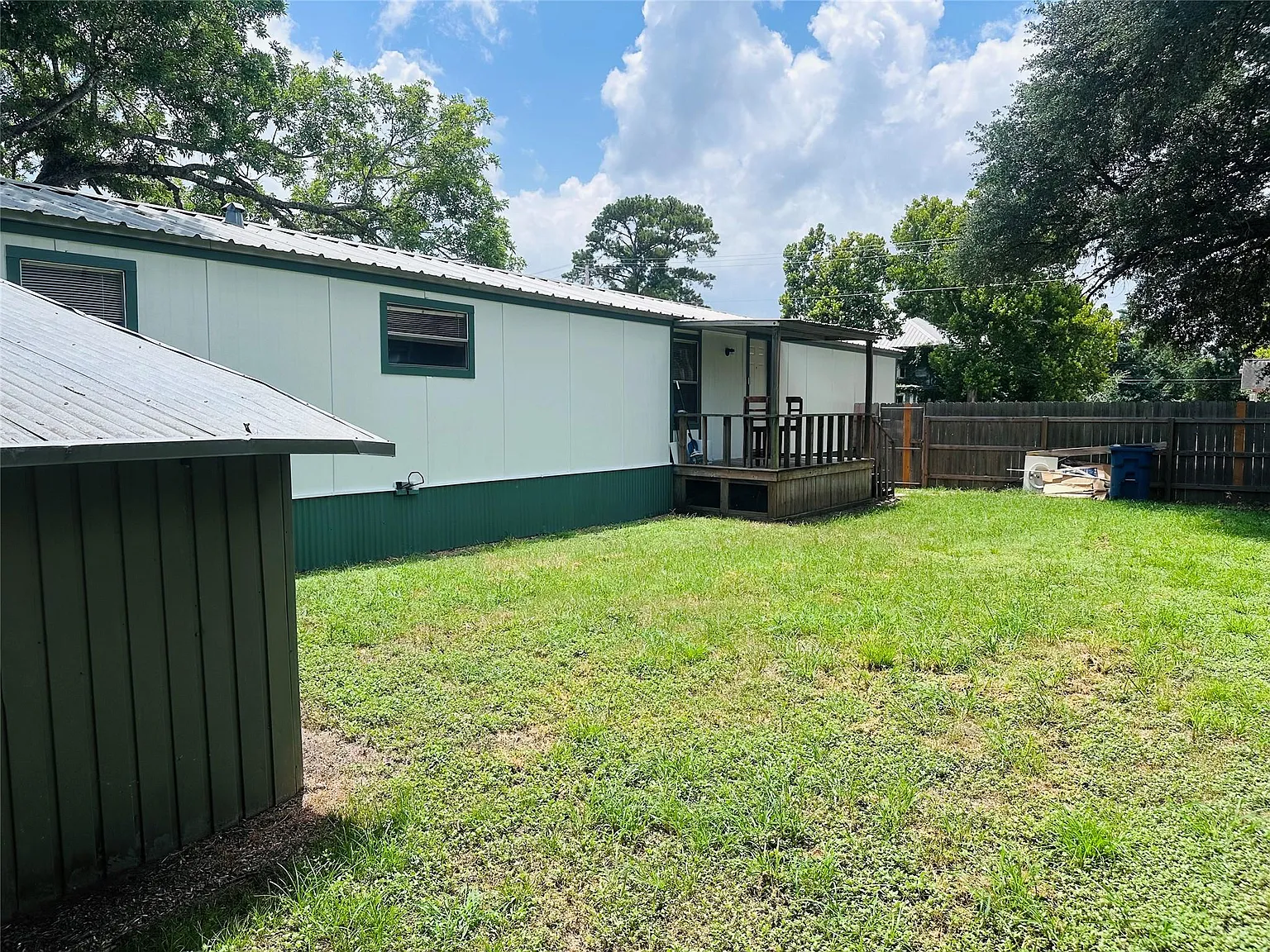 3 bed, 2.0 bath, 1064 sqft, $1,200 — Photo 4