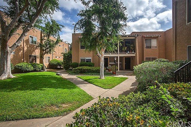 1st image of 13722 # 95 Red Hill Ave Ave #95