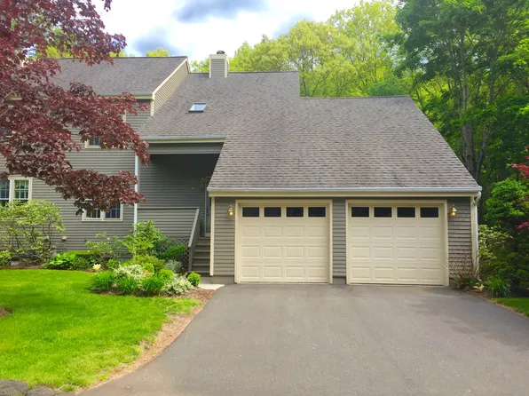 1925 Shepard Ave #40, Hamden, CT 06518