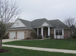 1180 Covington Dr, Lemont, IL 60439