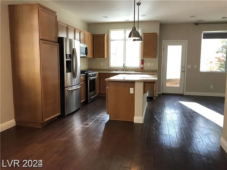 7667 Albright Peak Dr — Photo 5