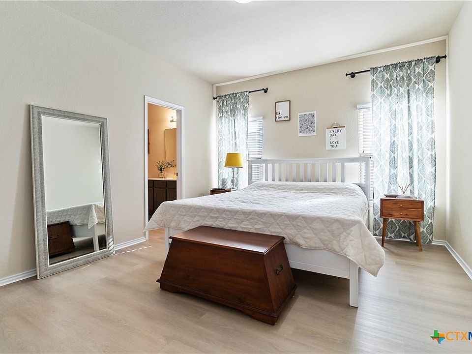 1st image of 325 Franchi Way