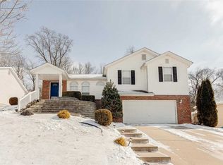 2587 Lakeshore Dr, Columbia, IL 62236