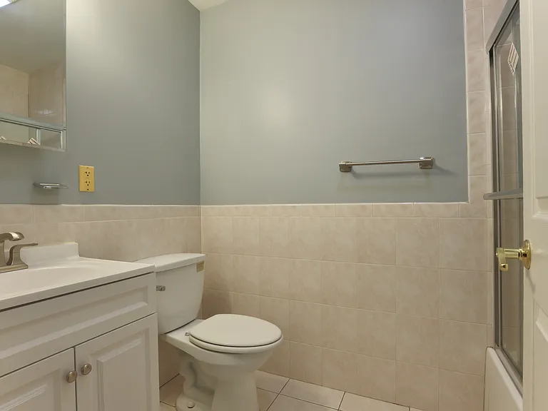 43 2nd Ave #2 — Photo 9