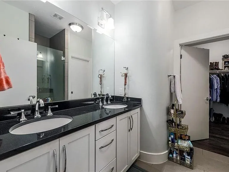 1110 Concordia Ave — Photo 24