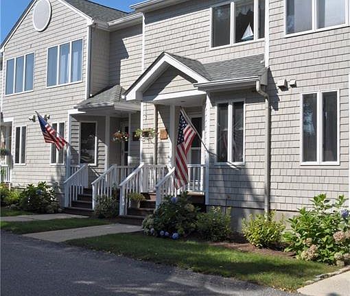 2nd image of 346 Spinnaker Ln #346