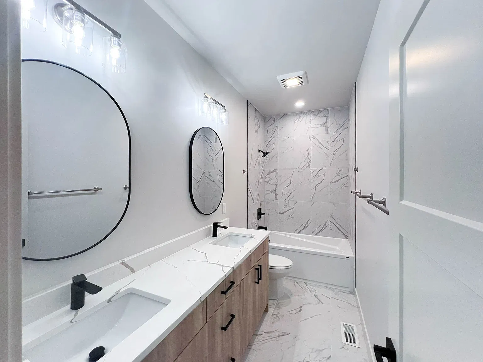 5045 W Sassy Avenue - 2 — Photo 3