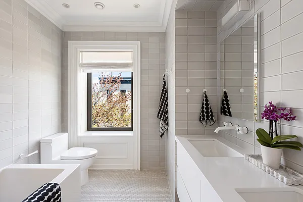 Sold by Douglas Elliman | media 19