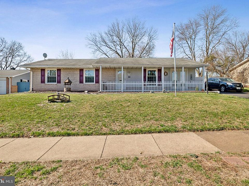 1st image of 46713 Winchester Dr