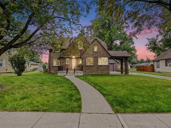 651 E Marion St, Nappanee, IN 46550