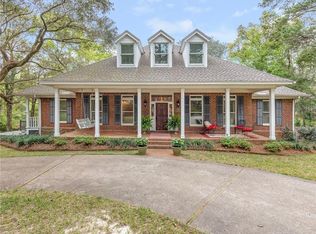 23679 3rd St, Fairhope, AL 36532