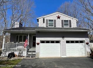 229 Ruffed Grouse Rd, Bushkill, PA 18324